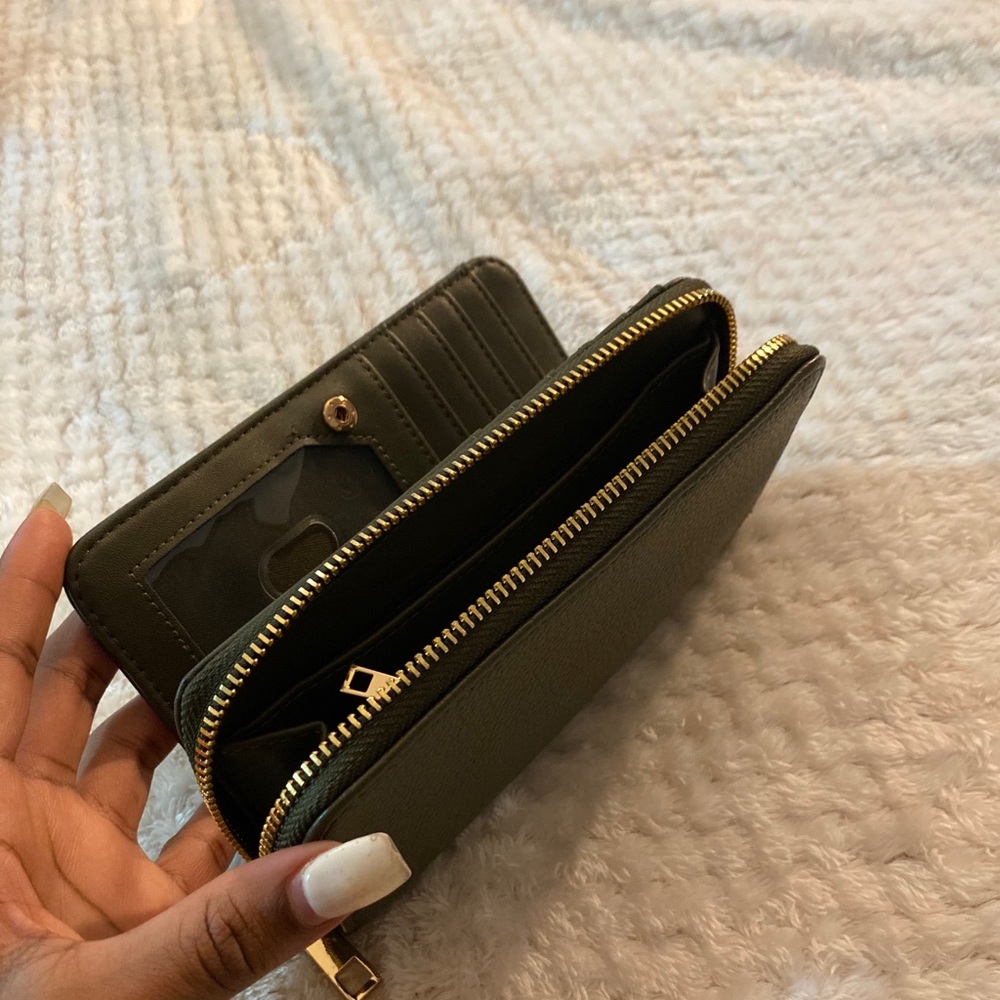 Cute Winter Green Wallet